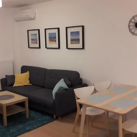 Apartament Miodowy Dom Apartment *